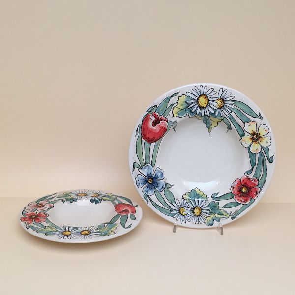 SET OF FRUIT OR DESSERT PLATES, CM. 23 DIAMETER